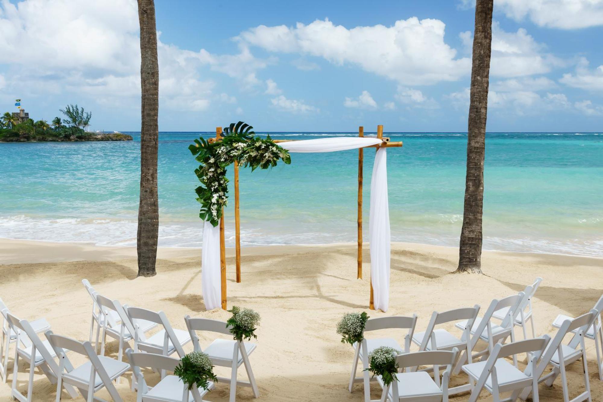 Hotel Couples Tower Isle (Adults Only) Ocho Rios Exterior foto